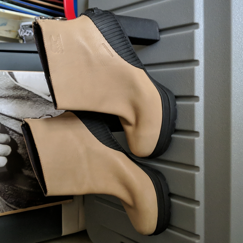 Sorel Dacie waterproof rain heels